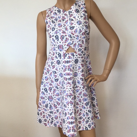 CeCe Dresses & Skirts - Cece Cutout Floral Cotton Dress 4 S NEW